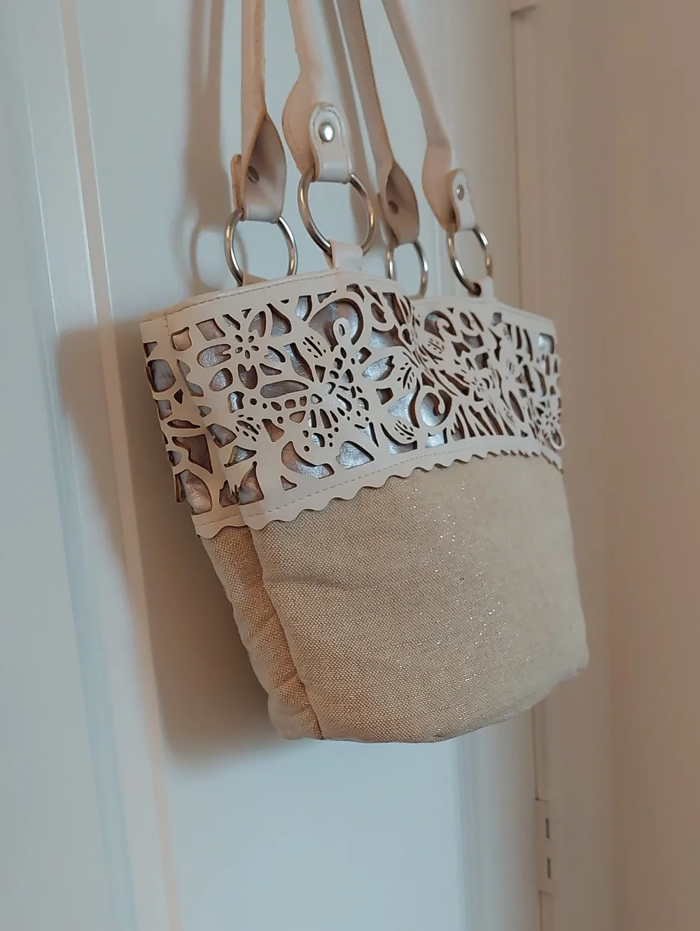 AVON White Laser-Cut Floral Pattern Snap Closure Tote Style Shoulder Bag NWOT